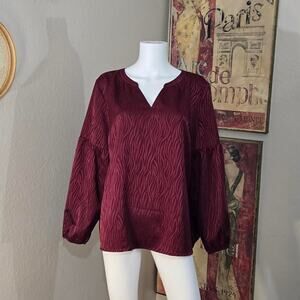 2010s burgundy puff sleeve satin
